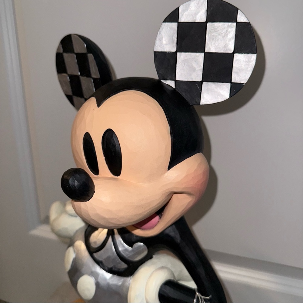 Jim Shore LE Mickey Statue Disney's 100 Year Anniversary - Picture 4 of 10